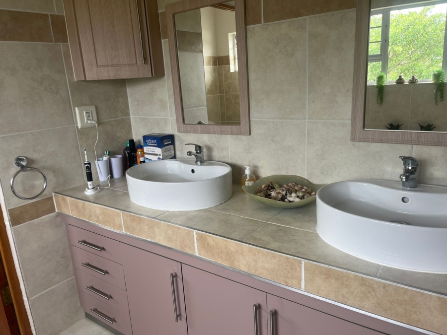 3 Bedroom Property for Sale in Morgans Bay Eastern Cape